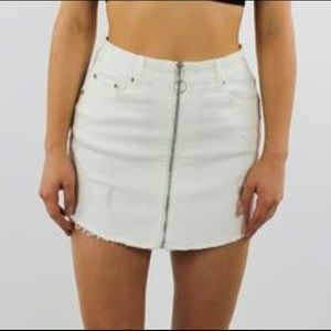 WHITE ZIP UP MINI SKIRT